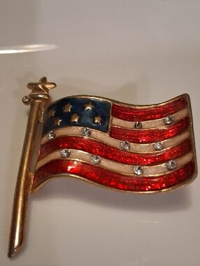 Patriotic Red, White & Blue Enamel Flag Brooch - Women Jewelry Brooches